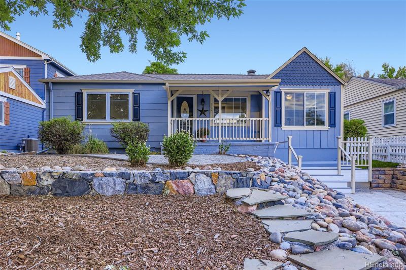 120 N Gilbert St, Castle Rock, CO 80104