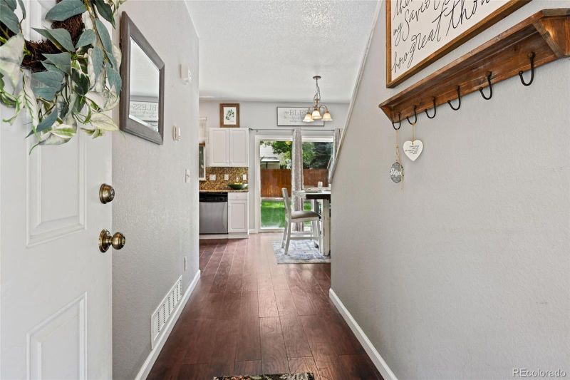 3317 S Nelson St, Lakewood, CO 80227