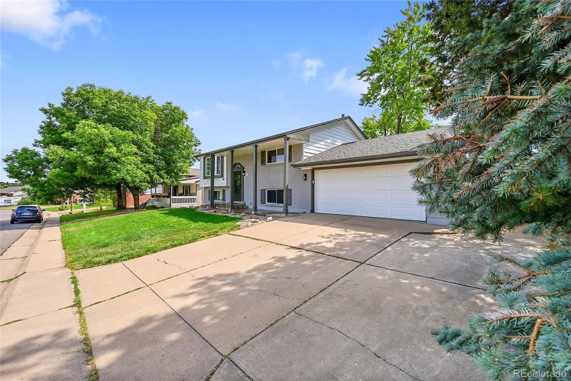 286 Wallace St, Northglenn, CO 80234