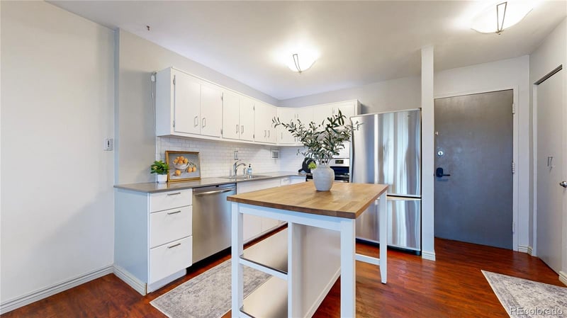 1121 Albion St #601, Denver, CO 80220