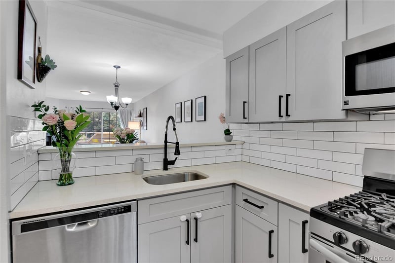 1818 S Quebec Way #4-6, Denver, CO 80231