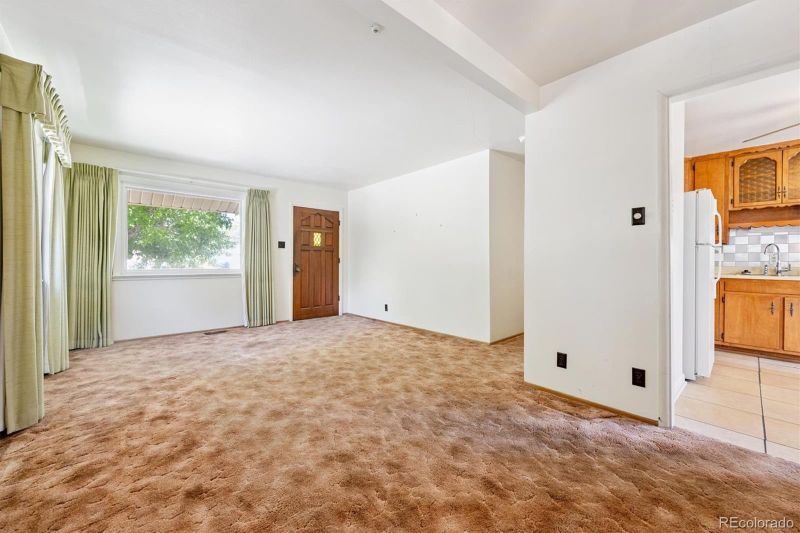 2740 Barnhart St, Thornton, CO 80229