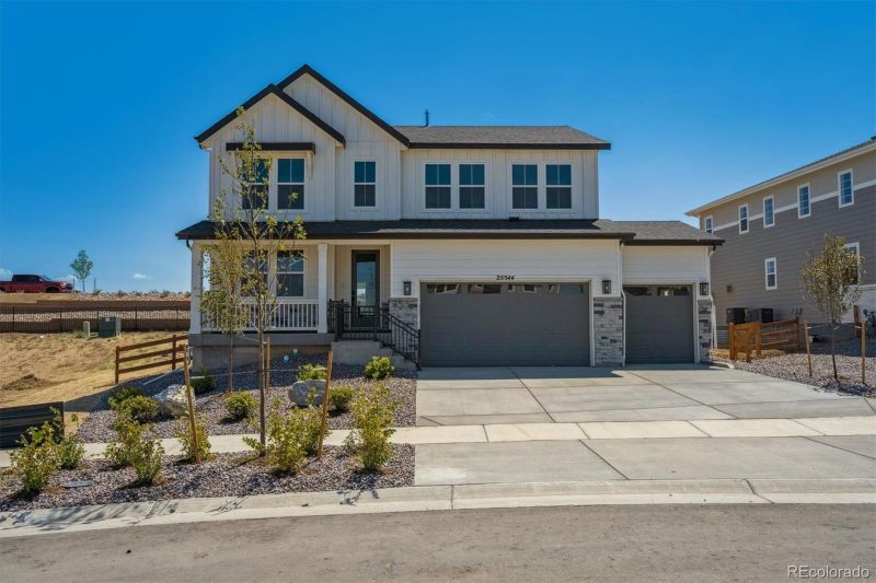 25344 E Warren Pl, Aurora, CO 80018