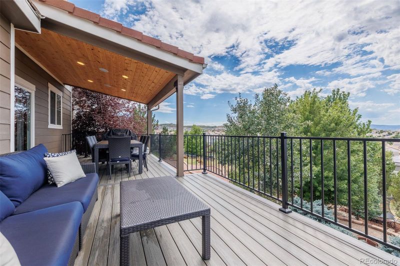 2199 Broadleaf Loop, Castle Rock, CO 80109