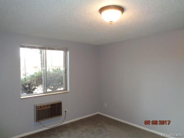 1300 S Parker Rd #106, Denver, CO 80231