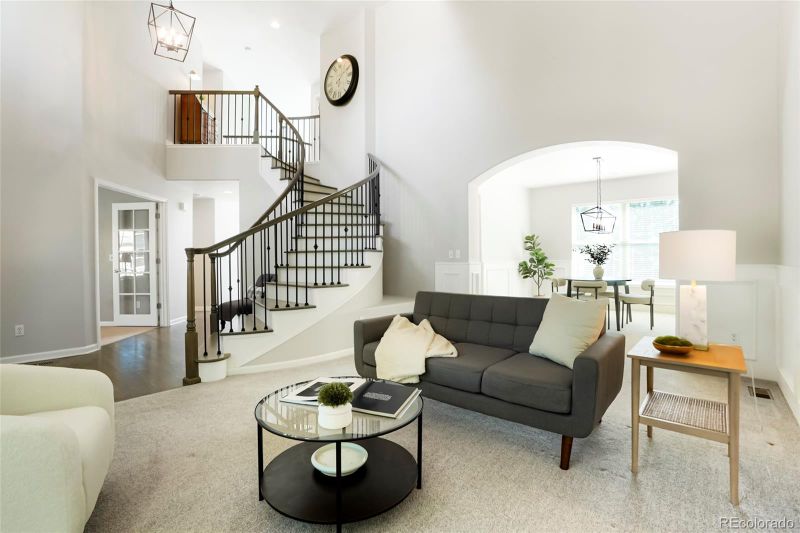10279 Charissglen Cir, Highlands Ranch, CO 80126