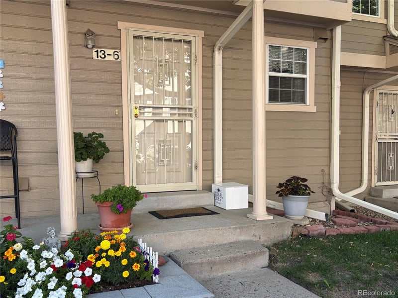 1818 S Quebec Way #6, Denver, CO 80231