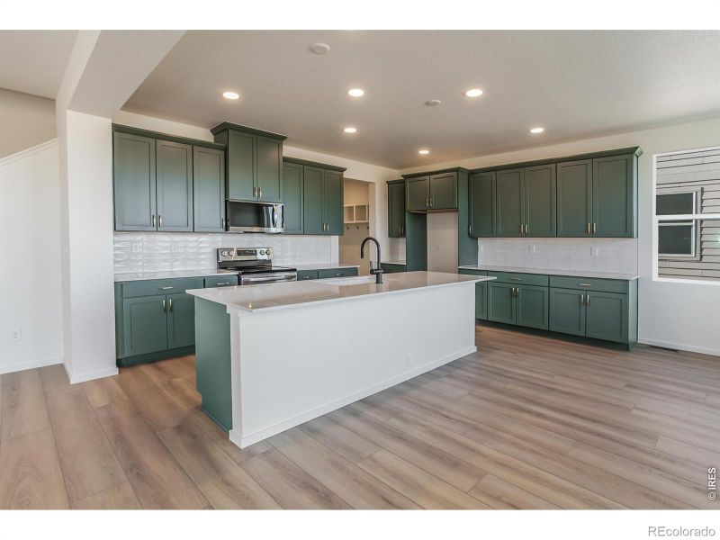 6108 Gault Rd, Timnath, CO 80547