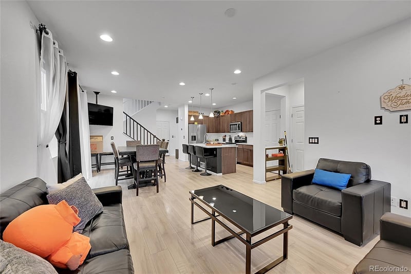 15842 E Warner Dr, Denver, CO 80239