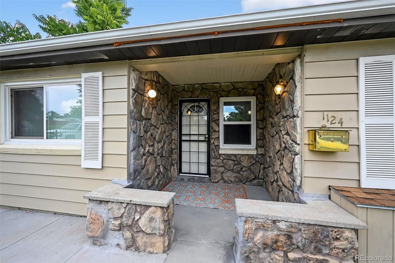 1124 S Perry St, Denver, CO 80219