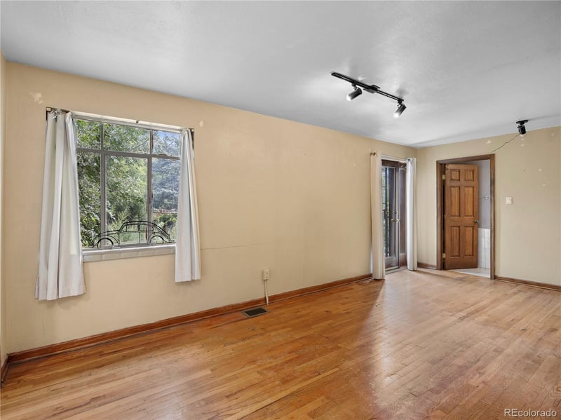 2828 Xavier St, Denver, CO 80212
