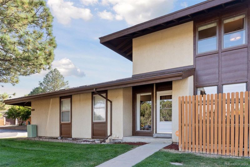 3817 S Fraser St, Aurora, CO 80014