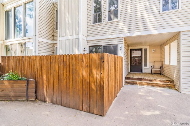 1050 S Monaco Pw #23, Denver, CO 80224