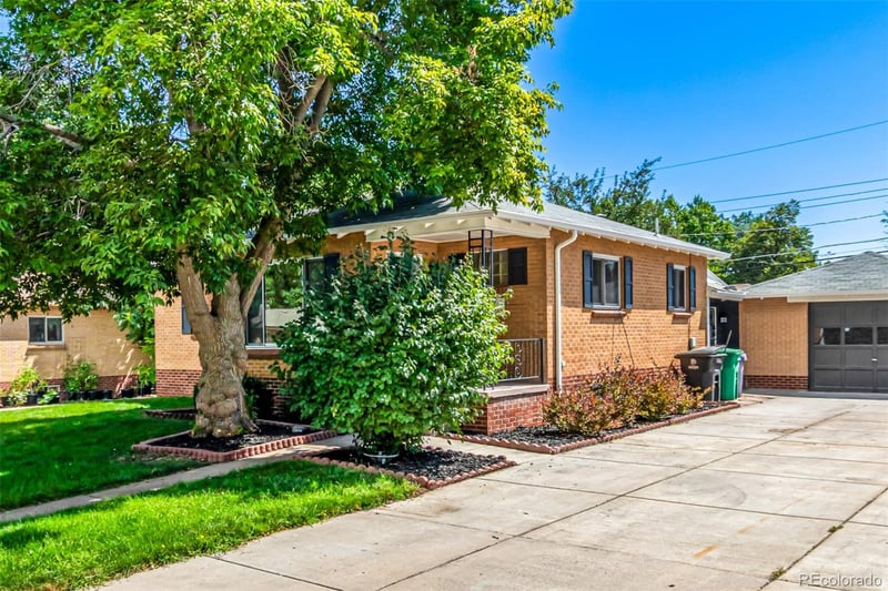 2562 S Xavier St, Denver, CO 80219