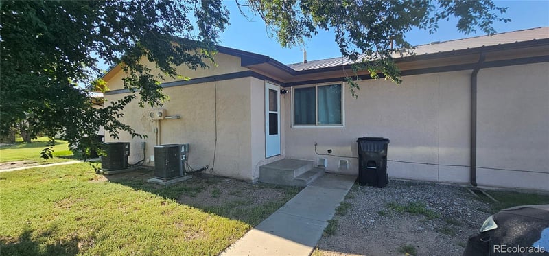 708 W 1st Ave, Kit Carson, CO 80825