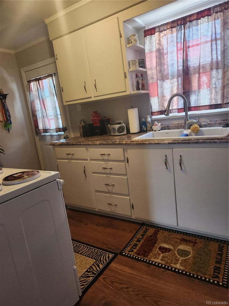 408 S Prairie Ave, Pueblo, CO 81005
