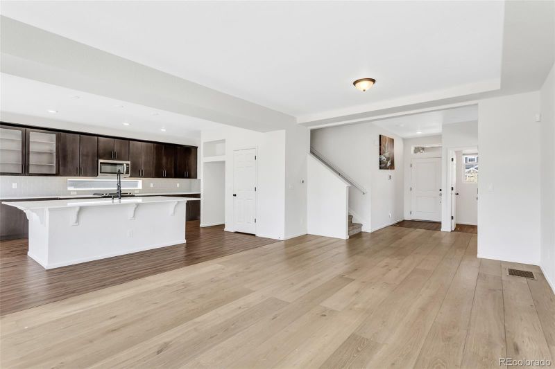 4448 Riviera Ct, Aurora, CO 80019