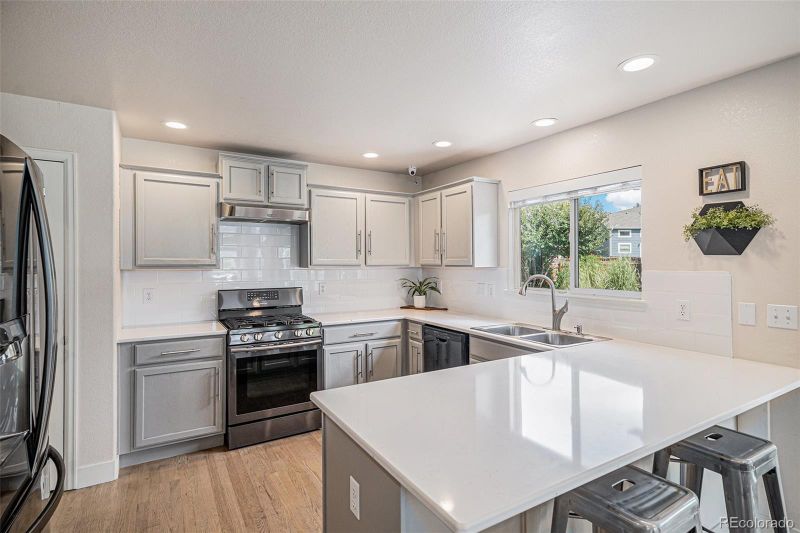 21976 E Oberlin Pl, Aurora, CO 80018