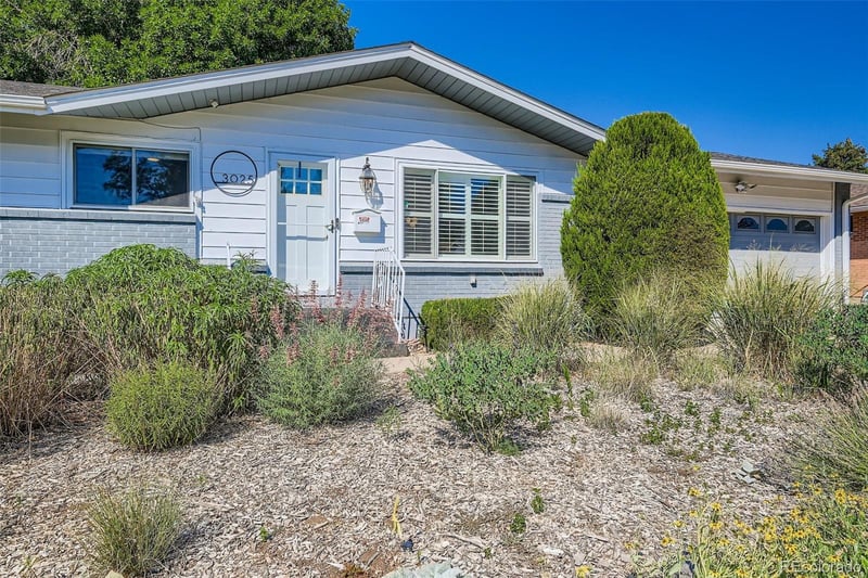 3025 S Zurich Ct, Denver, CO 80236