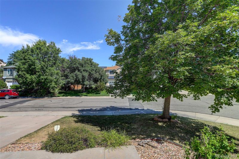 1376 Lambert Cir, Lafayette, CO 80026