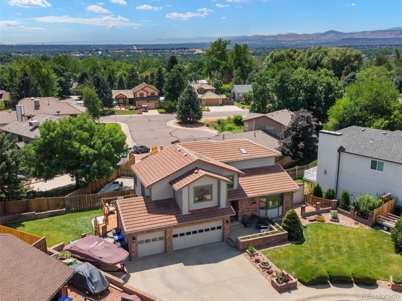 9642 W 69th Pl, Arvada, CO 80004