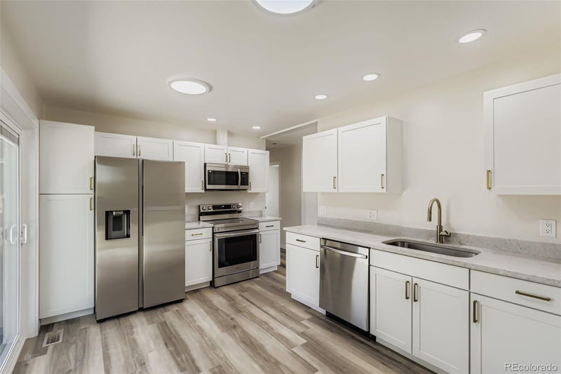 15053 Lackland Pl, Denver, CO 80239