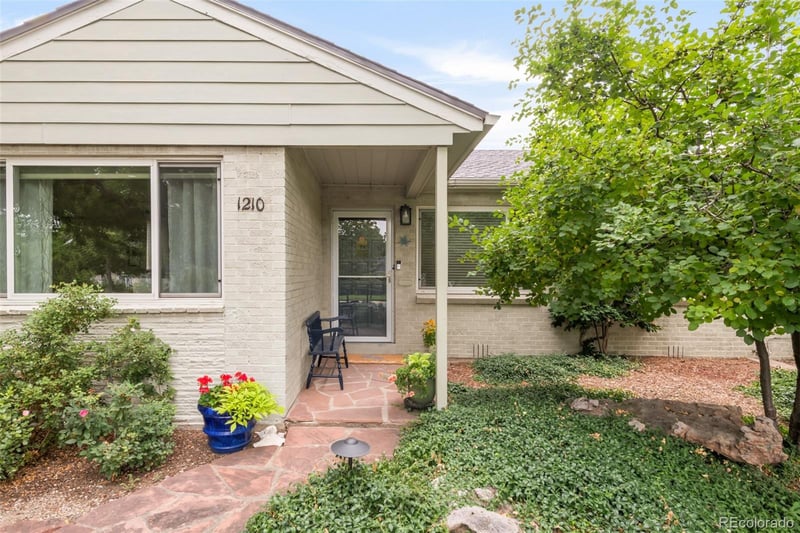 1210 Locust St, Denver, CO 80220