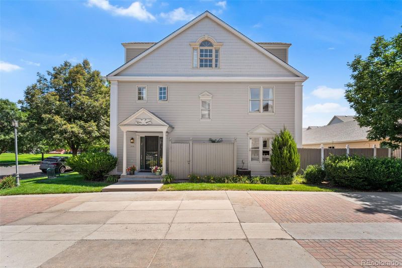 5802 E 10th Ave, Denver, CO 80220