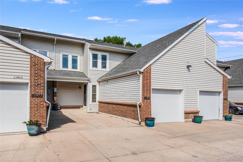 11981 E Nevada Cir, Aurora, CO 80012