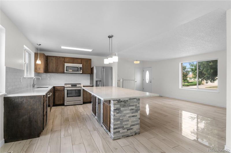 15620 E Hamilton Pl, Aurora, CO 80013