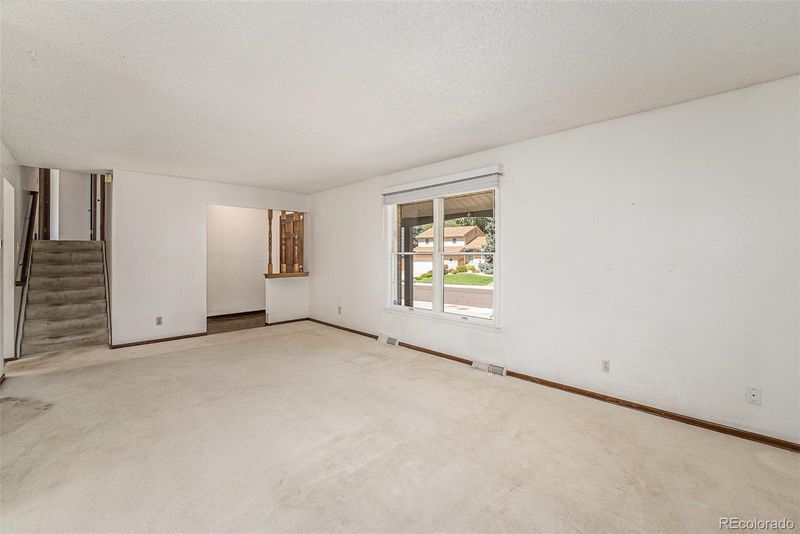 13964 E Arkansas Dr, Aurora, CO 80012