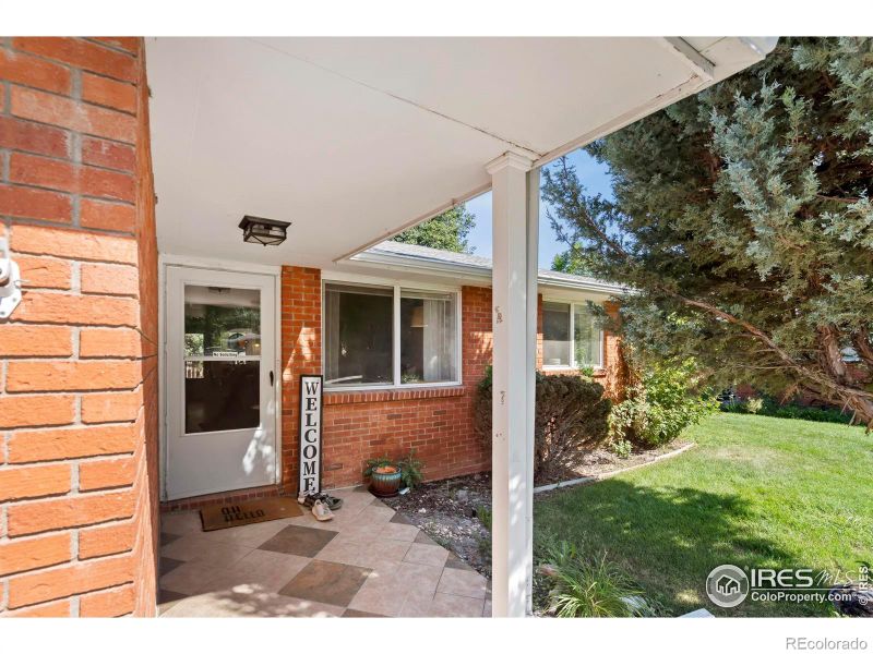 2216-2218 Albany Ct, Loveland, CO 80538