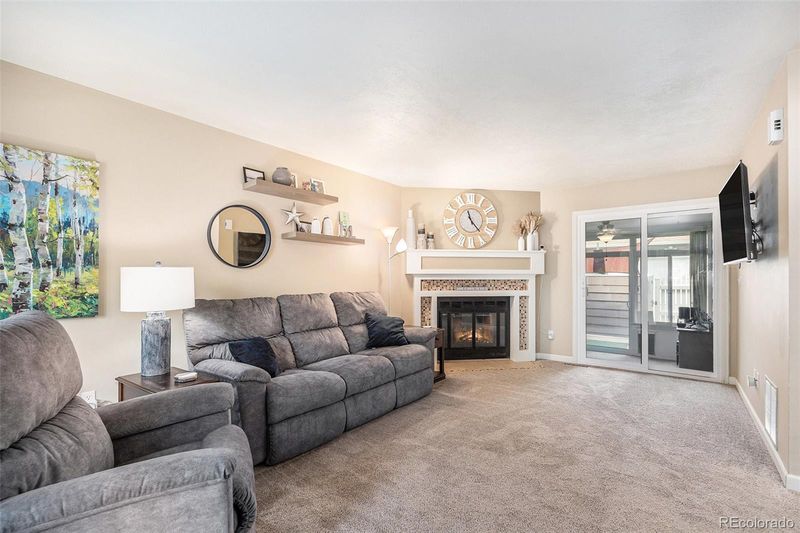 2022 S Balsam St, Lakewood, CO 80227