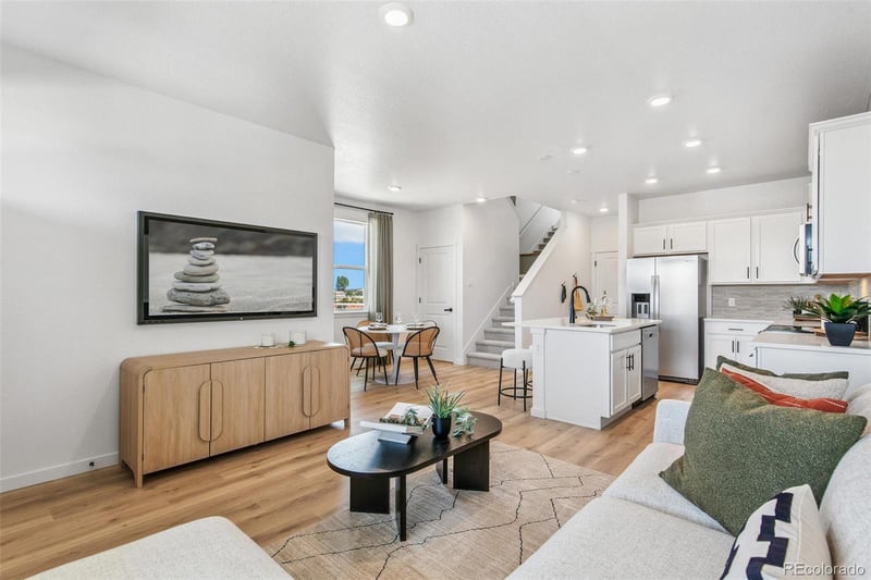 1389 S Chester St #B, Denver, CO 80247