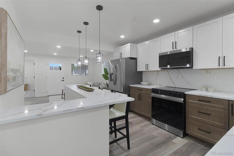 637 Knox Ct, Denver, CO 80204