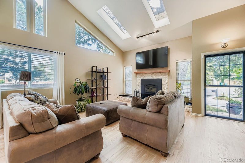 4401 S Abilene Cir, Aurora, CO 80015