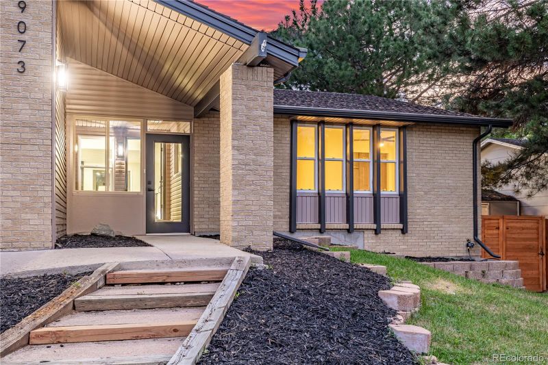 9073 Hoyt St, Broomfield, CO 80021
