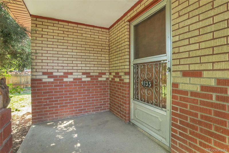 9735 W 18th Ave, Lakewood, CO 80215