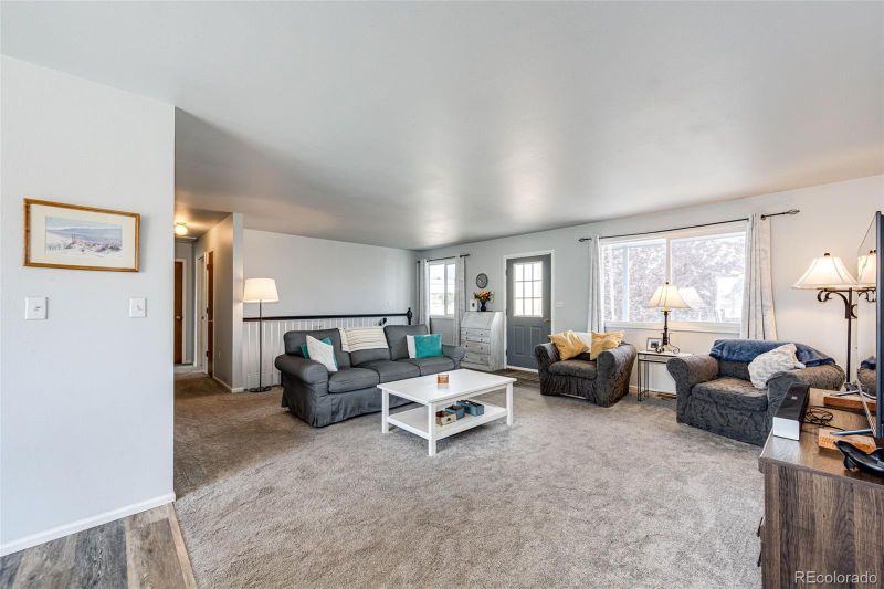 33591 Bow Meadows Cir, Elizabeth, CO 80107