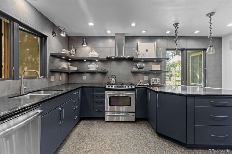 2510 N Monaco St Pkwy, Denver, CO 80222