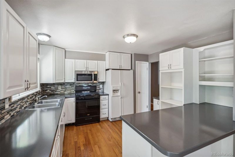 3830 Arctic Fox Dr, Fort Collins, CO 80525