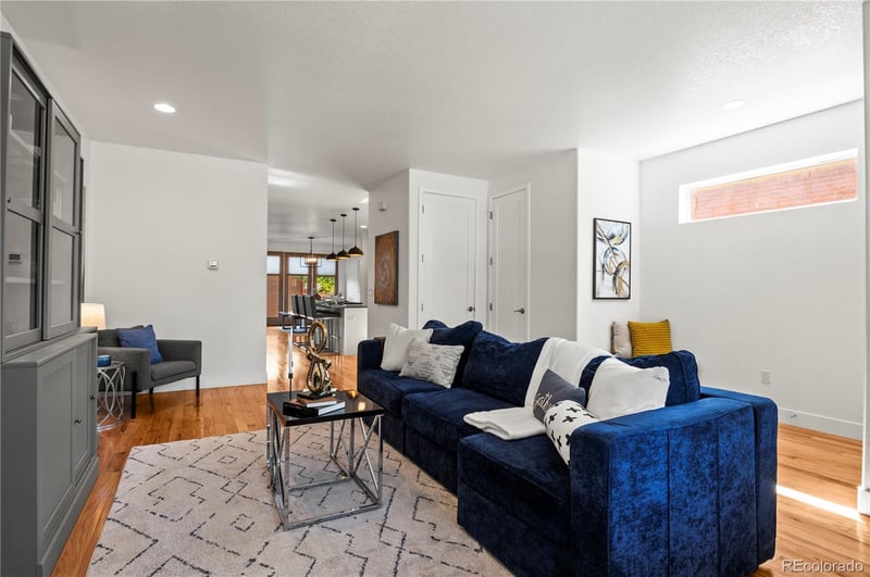 2276 S Acoma St, Denver, CO 80223