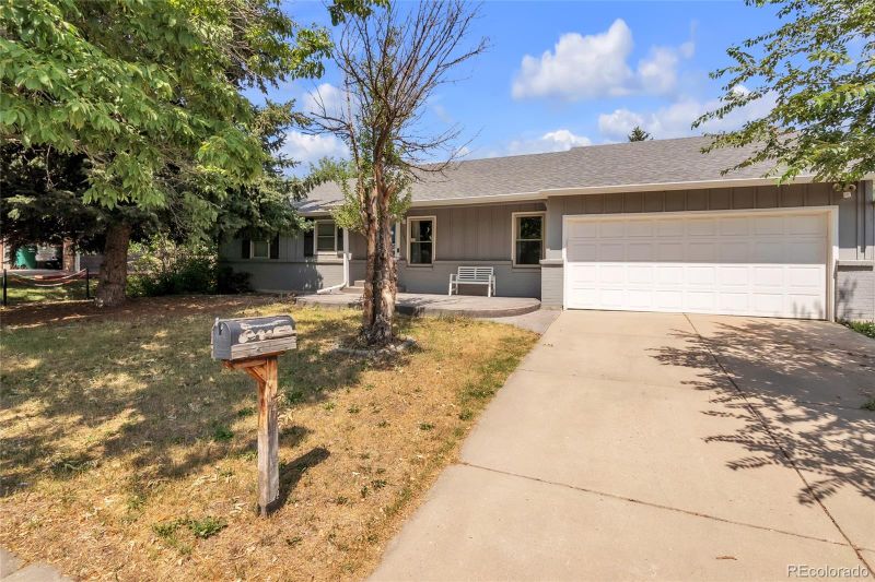 15043 E Idaho Pl, Aurora, CO 80012