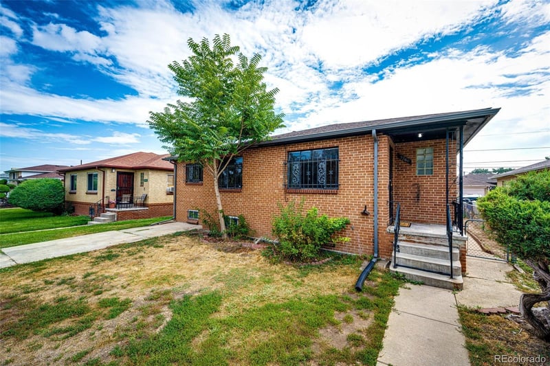 3260 Ivy St, Denver, CO 80207
