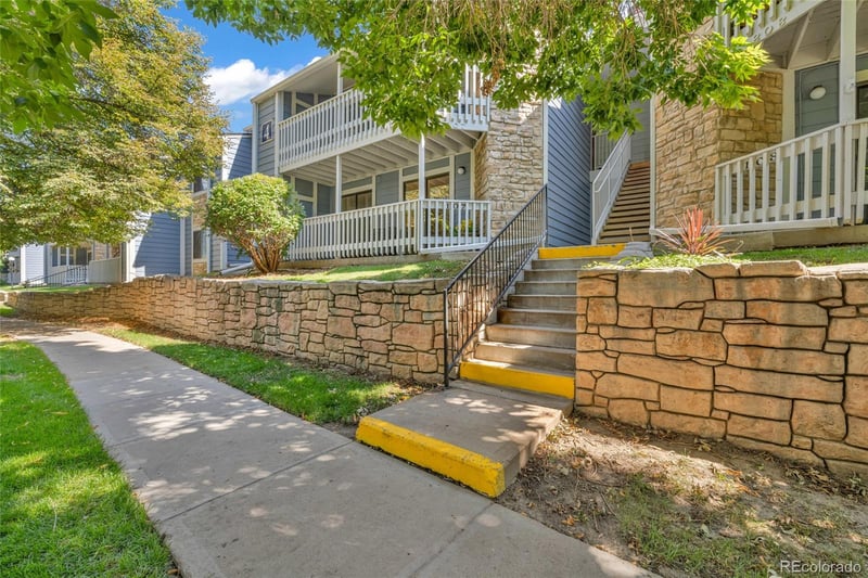 8335 Fairmount Dr #4-107, Denver, CO 80247