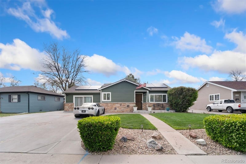 1381 S Perry St, Denver, CO 80219