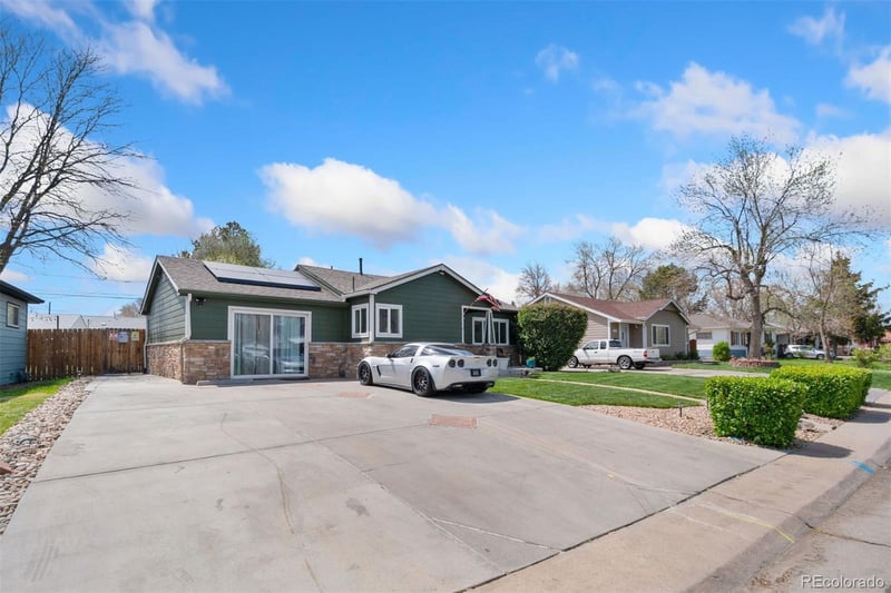 1381 S Perry St, Denver, CO 80219