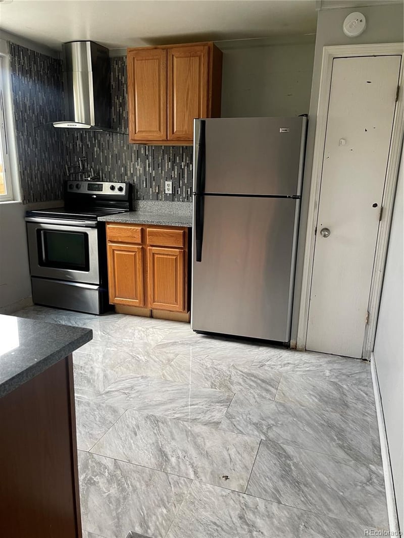 4477 Dearborn St, Denver, CO 80239