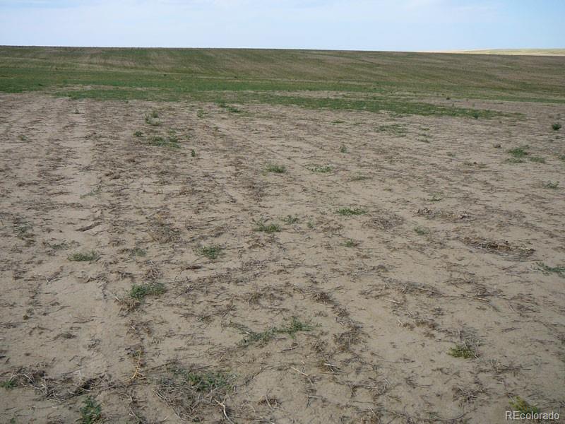 Private, Deer Trail, CO 80105