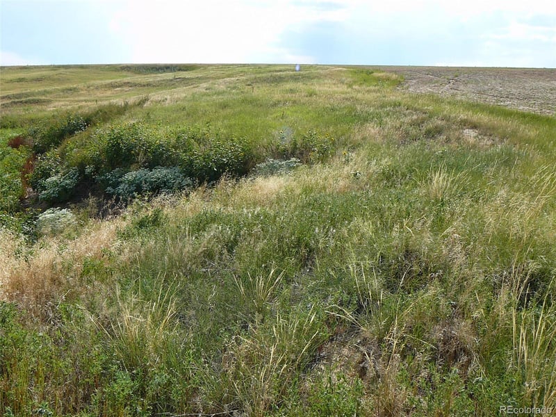 Private, Deer Trail, CO 80105